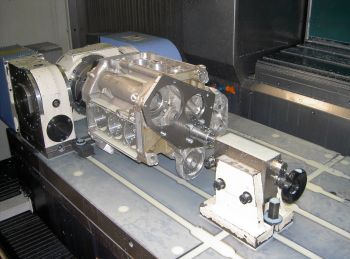 Milling teeth on a oilpump gear